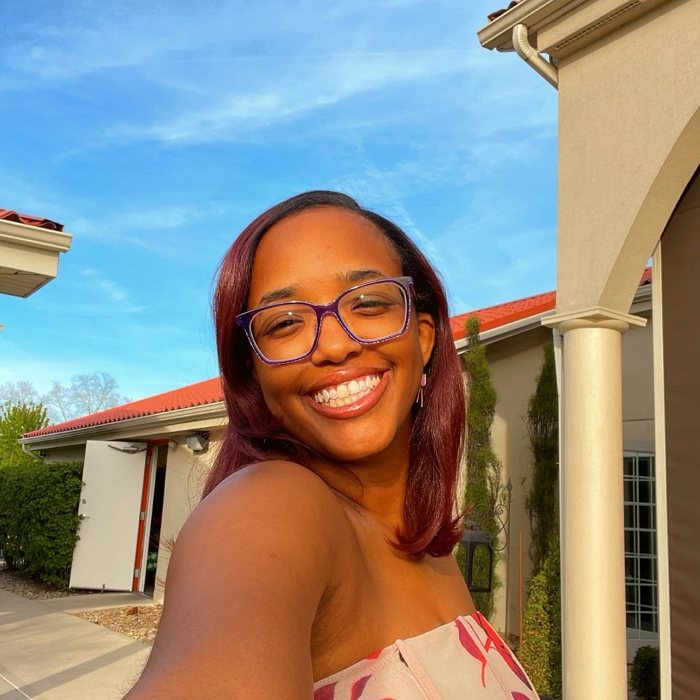 Meet your Posher, Brina